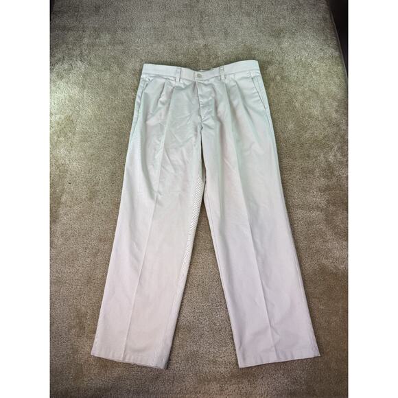 Dockers Khaki Pants Mens 35x30 Classic Fit Pleated Front Cotton C744 - Picture 1 of 14